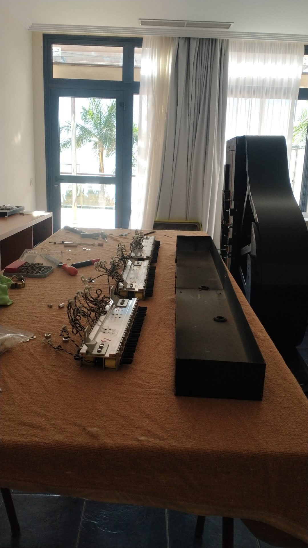 Instalación de sistema silenciador en domicilio del cliente